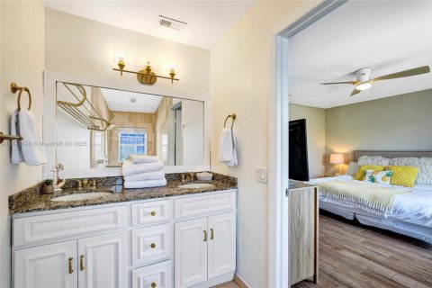 Купить таунхаус в Холливуд, Флорида 4 спальни, 168.62м2, № 2035667 - фото 30