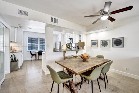 Купить таунхаус в Холливуд, Флорида 4 спальни, 168.62м2, № 2035667 - фото 7