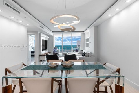 Condominio en venta en Miami Beach, Florida, 2 dormitorios, 118.91 m2 № 2186103 - foto 7