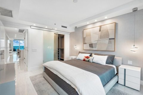 Condominio en venta en Miami Beach, Florida, 2 dormitorios, 118.91 m2 № 2186103 - foto 15