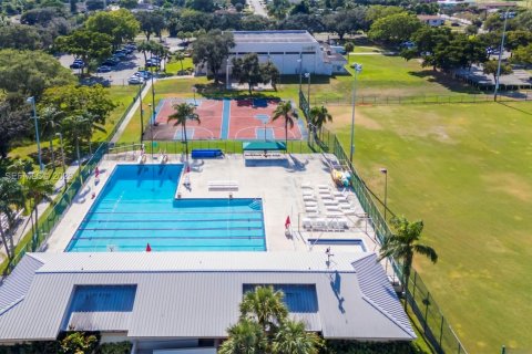 House in Delray Beach, Florida 3 bedrooms, 76.92 sq.m. № 2071481 - photo 27