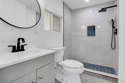 House in Delray Beach, Florida 3 bedrooms, 76.92 sq.m. № 2071481 - photo 18