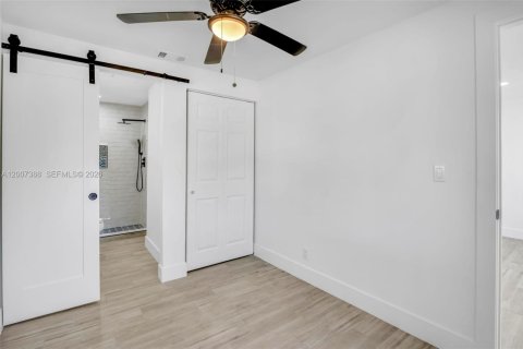House in Delray Beach, Florida 3 bedrooms, 76.92 sq.m. № 2071481 - photo 15