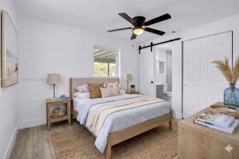 House in Delray Beach, Florida 3 bedrooms, 76.92 sq.m. № 2071481 - photo 17