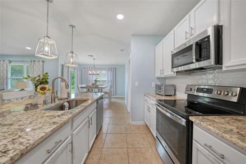 House in Punta Gorda, Florida 3 bedrooms, 157 sq.m. № 1815813 - photo 9