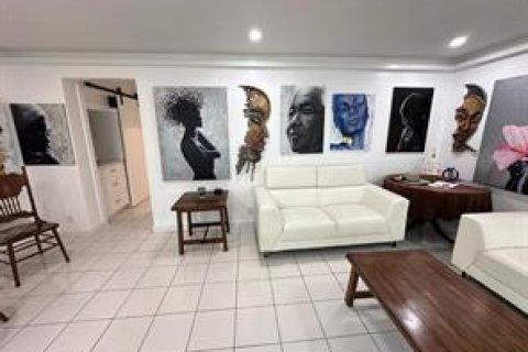 Купить кондоминиум в Майами-Бич, Флорида 3 комнаты, № 2146900 - фото 26