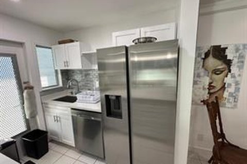 Купить кондоминиум в Майами-Бич, Флорида 3 комнаты, № 2146900 - фото 20