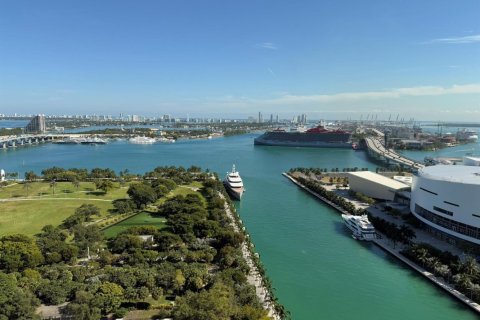 Condo in Miami, Florida, 1 bedroom  № 2272709