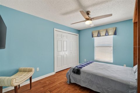 House in The Villages, Florida 3 bedrooms, 130.71 sq.m. № 1903077 - photo 20