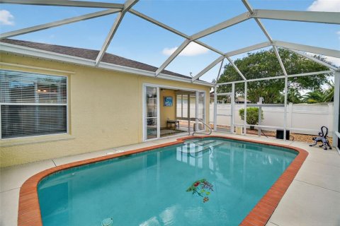 House in The Villages, Florida 3 bedrooms, 130.71 sq.m. № 1903077 - photo 26