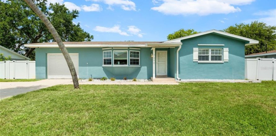 Villa ou maison à Seminole, Floride 2 chambres, 110.18 m2 № 2221442