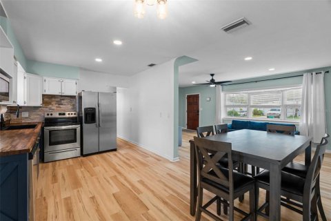 Villa ou maison à vendre à Seminole, Floride: 2 chambres, 110.18 m2 № 2221442 - photo 19