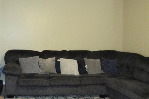 Townhouse in Gainesville, Florida 2 bedrooms, 105.82 sq.m. № 1690849 - photo 4