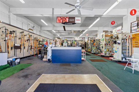 Propiedad comercial en venta en High Springs, Florida № 1570866 - foto 3