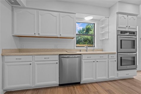 Casa en venta en Spring Hill, Florida, 4 dormitorios, 195.84 m2 № 1856563 - foto 27