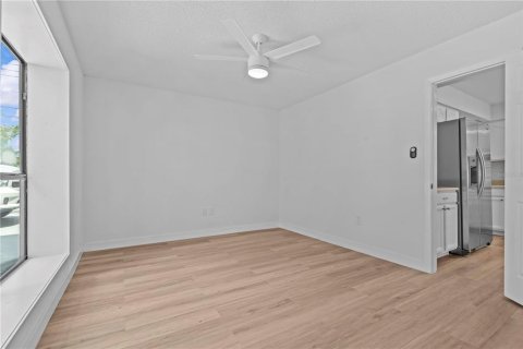 Casa en venta en Spring Hill, Florida, 4 dormitorios, 195.84 m2 № 1856563 - foto 13