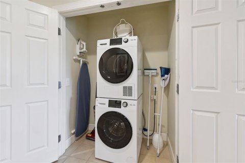 Condo in Kissimmee, Florida, 3 bedrooms  № 2208116 - photo 23