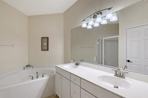 Copropriété à vendre à Sarasota, Floride: 3 chambres, 189.99 m2 № 2148364 - photo 26