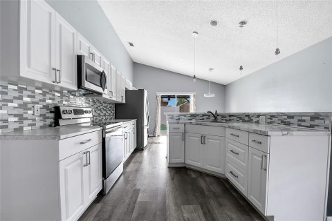 Casa en venta en Orlando, Florida, 3 dormitorios, 120.03 m2 № 1906120 - foto 9