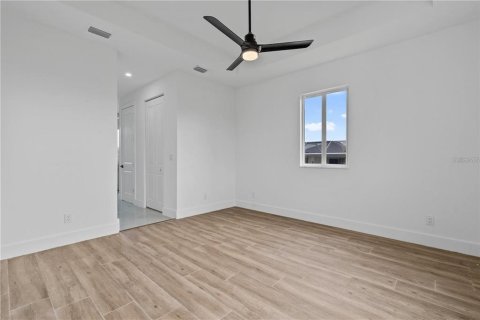 House in Port Charlotte, Florida 4 bedrooms, 197.79 sq.m. № 1795560 - photo 20