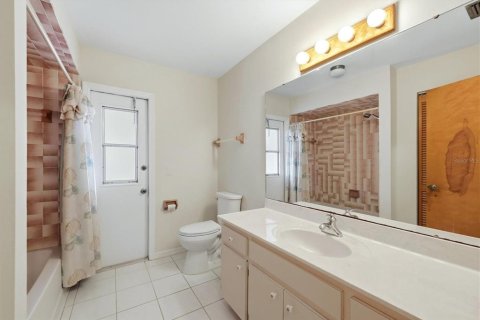 Villa ou maison à vendre à Port Charlotte, Floride: 3 chambres, 176.42 m2 № 2324224 - photo 27