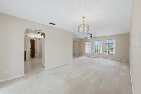 Villa ou maison à vendre à Port Charlotte, Floride: 3 chambres, 176.42 m2 № 2324224 - photo 12