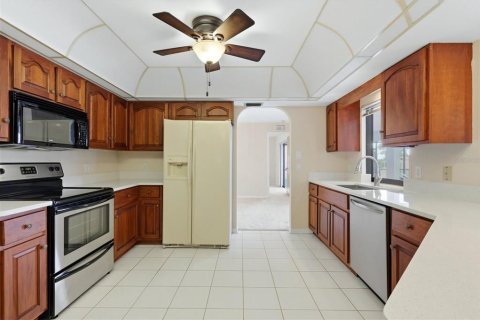Villa ou maison à vendre à Port Charlotte, Floride: 3 chambres, 176.42 m2 № 2324224 - photo 15