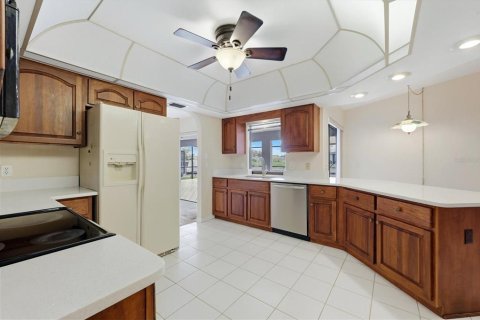 Villa ou maison à vendre à Port Charlotte, Floride: 3 chambres, 176.42 m2 № 2324224 - photo 16