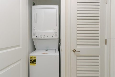 Condominio en venta en Kissimmee, Florida, 2 dormitorios, 104.61 m2 № 2118299 - foto 27