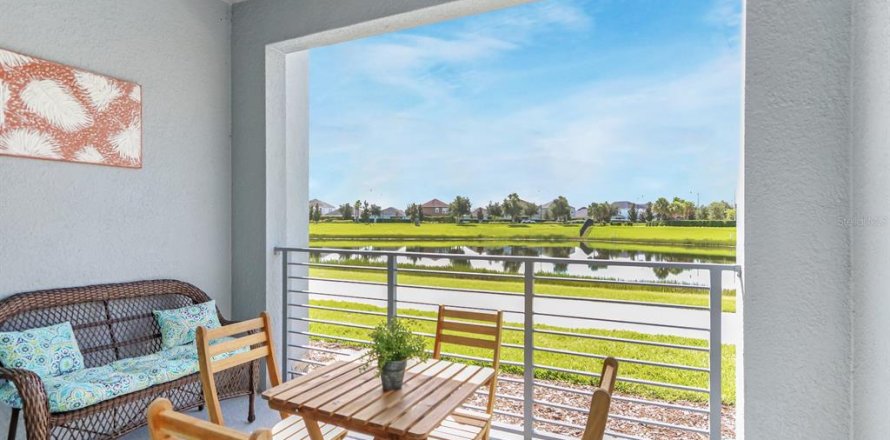 Condominio en Kissimmee, Florida, 2 dormitorios  № 2118299