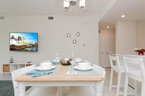 Condominio en venta en Kissimmee, Florida, 2 dormitorios, 104.61 m2 № 2118299 - foto 9