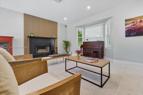 Купить виллу или дом в Уэстон, Флорида 5 спален, 317.35м2, № 1956020 - фото 11