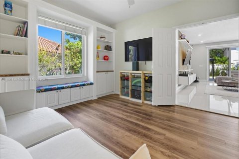 Купить виллу или дом в Уэстон, Флорида 5 спален, 317.35м2, № 1956020 - фото 16