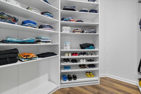 Купить виллу или дом в Уэстон, Флорида 5 спален, 317.35м2, № 1956020 - фото 28