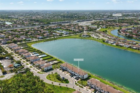 Touwnhouse à louer à Miami, Floride: 3 chambres, 143.44 m2 № 2282936 - photo 27