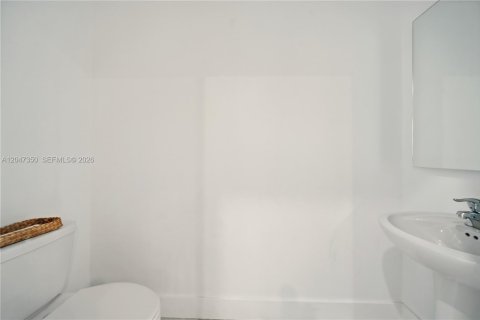 Touwnhouse à louer à Miami, Floride: 3 chambres, 143.44 m2 № 2282936 - photo 10