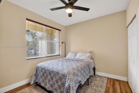 Снять в аренду виллу или дом в Лейк-Уорт, Флорида 5 спален, 250.46м2, № 2028381 - фото 22