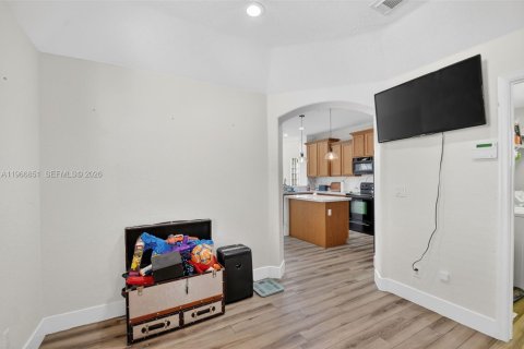 Снять в аренду виллу или дом в Лейк-Уорт, Флорида 5 спален, 250.46м2, № 2028381 - фото 17