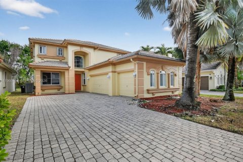 Снять в аренду виллу или дом в Лейк-Уорт, Флорида 5 спален, 250.46м2, № 2028381 - фото 3