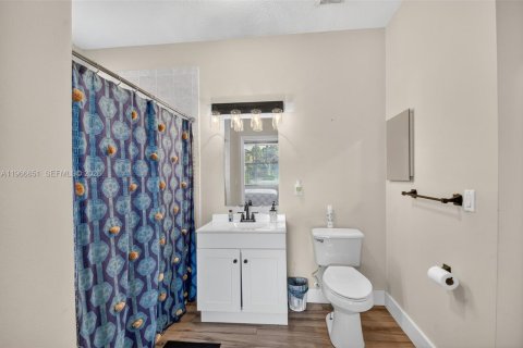 Снять в аренду виллу или дом в Лейк-Уорт, Флорида 5 спален, 250.46м2, № 2028381 - фото 24