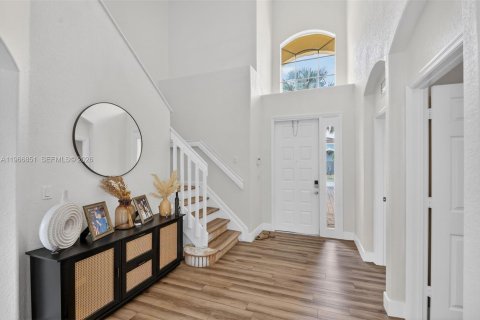 Снять в аренду виллу или дом в Лейк-Уорт, Флорида 5 спален, 250.46м2, № 2028381 - фото 8