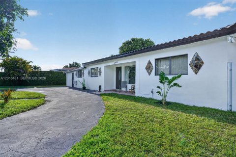 Купить виллу или дом в Майами, Флорида 3 спальни, 183.39м2, № 2085404 - фото 3