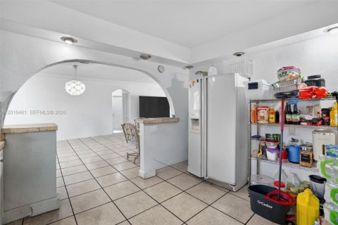 Купить виллу или дом в Майами, Флорида 3 спальни, 183.39м2, № 2085404 - фото 12