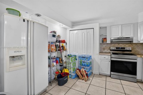 Купить виллу или дом в Майами, Флорида 3 спальни, 183.39м2, № 2085404 - фото 11