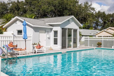 Condominio en alquiler en Sarasota, Florida, 2 dormitorios, 98.85 m2 № 2103362 - foto 26