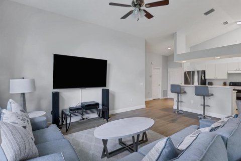 Condominio en alquiler en Sarasota, Florida, 2 dormitorios, 98.85 m2 № 2103362 - foto 6