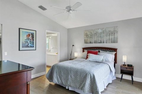 Condominio en alquiler en Sarasota, Florida, 2 dormitorios, 98.85 m2 № 2103362 - foto 17