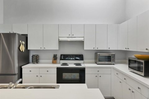 Condominio en alquiler en Sarasota, Florida, 2 dormitorios, 98.85 m2 № 2103362 - foto 14