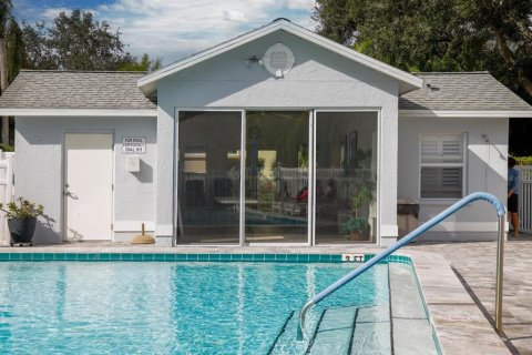 Condominio en alquiler en Sarasota, Florida, 2 dormitorios, 98.85 m2 № 2103362 - foto 27