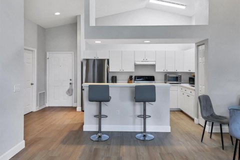 Condominio en alquiler en Sarasota, Florida, 2 dormitorios, 98.85 m2 № 2103362 - foto 10